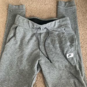 nike joggers!!
